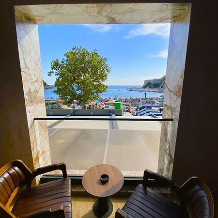 Marinus Hotel ウルツィニ エクステリア 写真