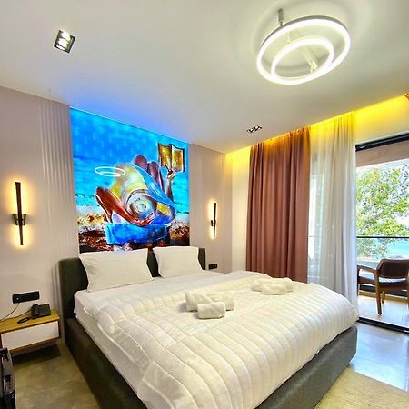 Marinus Hotel ウルツィニ エクステリア 写真