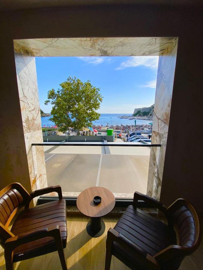 Marinus Hotel ウルツィニ エクステリア 写真