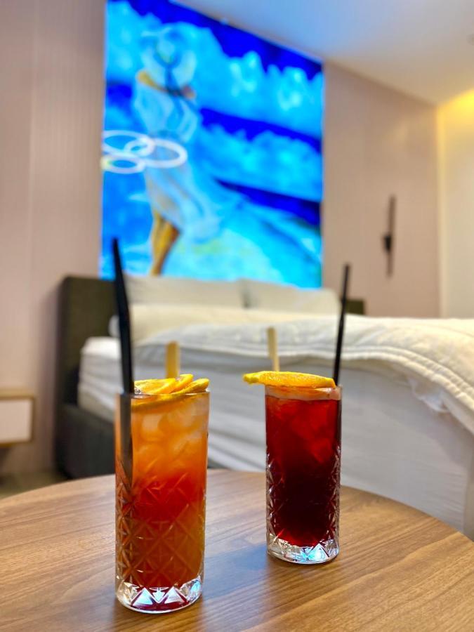 Marinus Hotel ウルツィニ エクステリア 写真